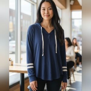Hollister Navy Long Sleeve Hooded Top Sz S Stripe Sleeve Casual Pullover Womans